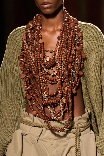 Look 73